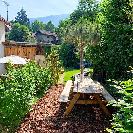 Gite Redrooster Home - 160M2, 4 Ch, 2 Sdb, Fibre, Parking, Sauna, Bain A Remous Theys Kültér fotó