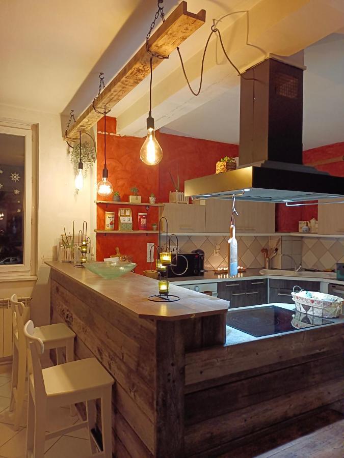 Gite Redrooster Home - 160M2, 4 Ch, 2 Sdb, Fibre, Parking, Sauna, Bain A Remous Theys Kültér fotó
