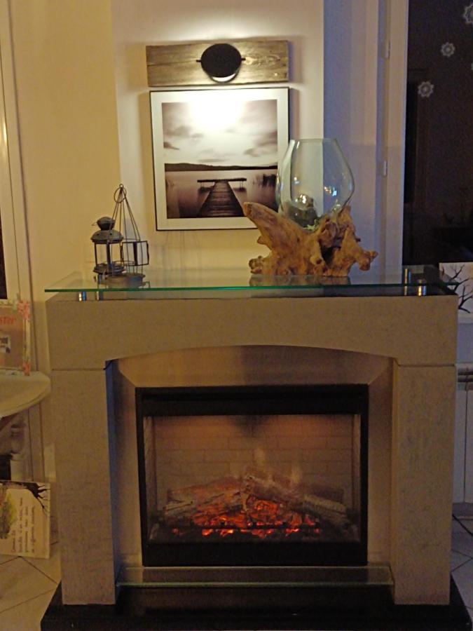 Gite Redrooster Home - 160M2, 4 Ch, 2 Sdb, Fibre, Parking, Sauna, Bain A Remous Theys Kültér fotó