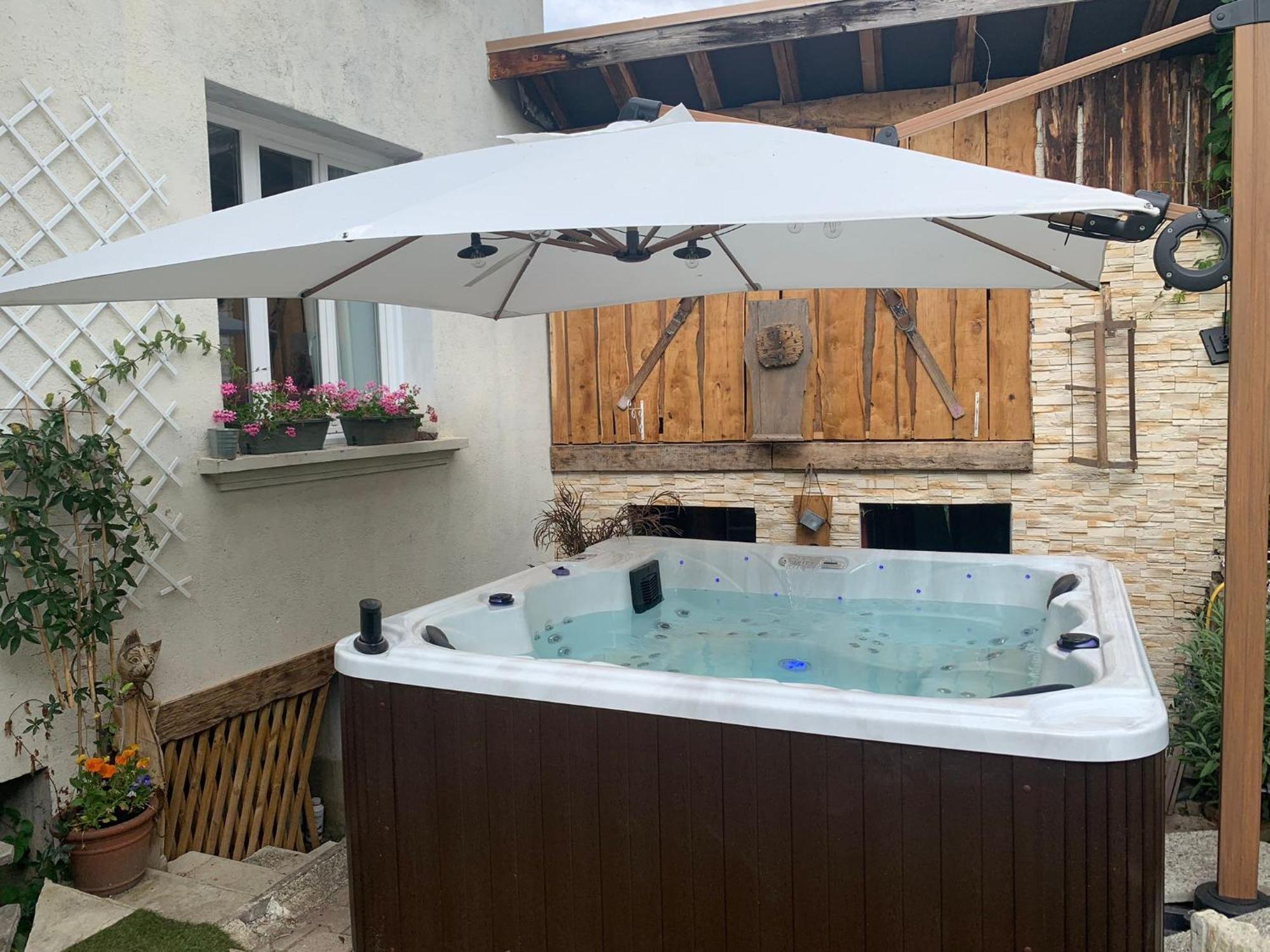 Gite Redrooster Home - 160M2, 4 Ch, 2 Sdb, Fibre, Parking, Sauna, Bain A Remous Theys Kültér fotó